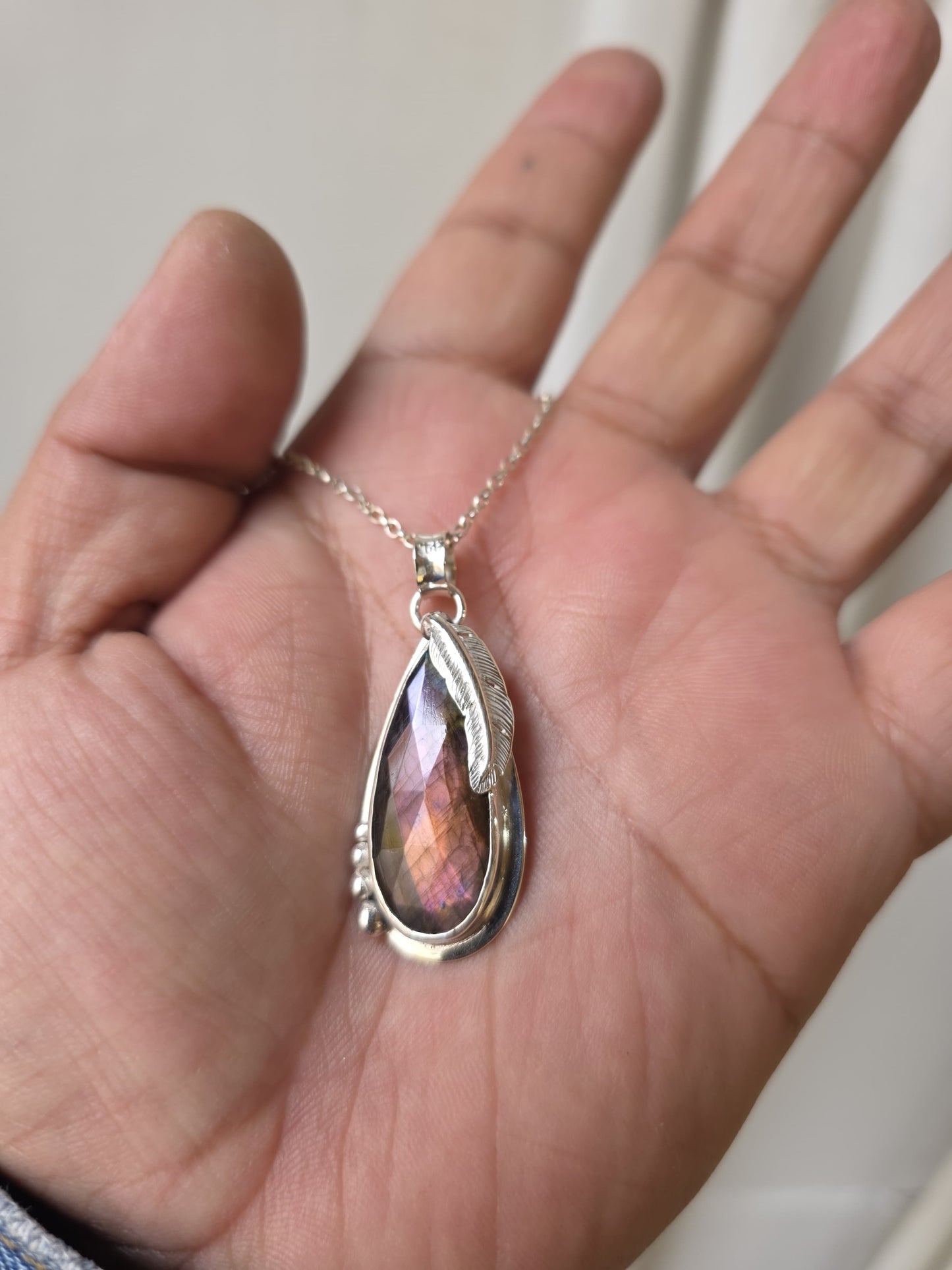 Collier artisanal en argent 925 Pierre labradorite Violette – Pièce Unique !!