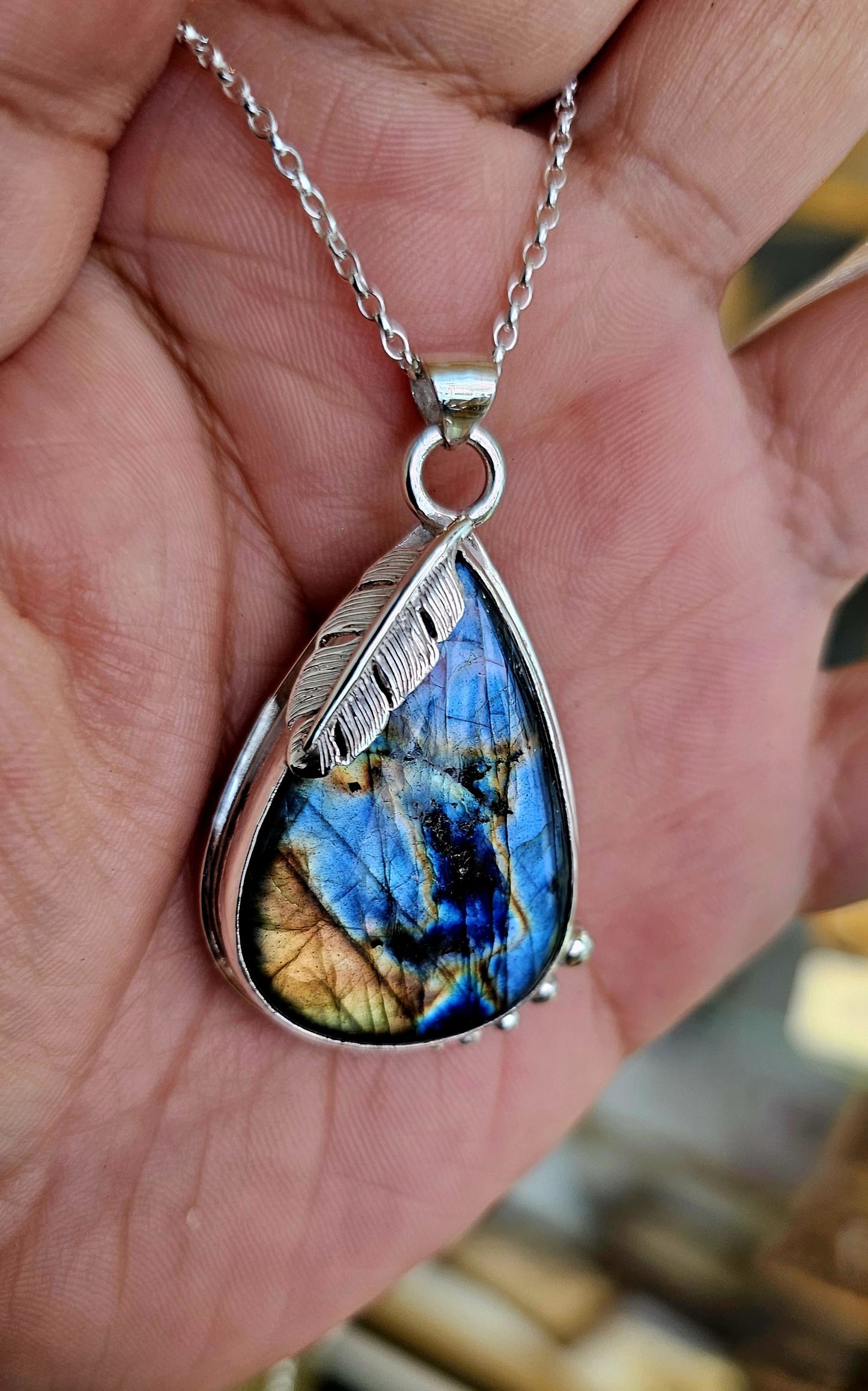 Collier 0067 en argent 925 avec Labradorite Bleue et Plume d'Ange