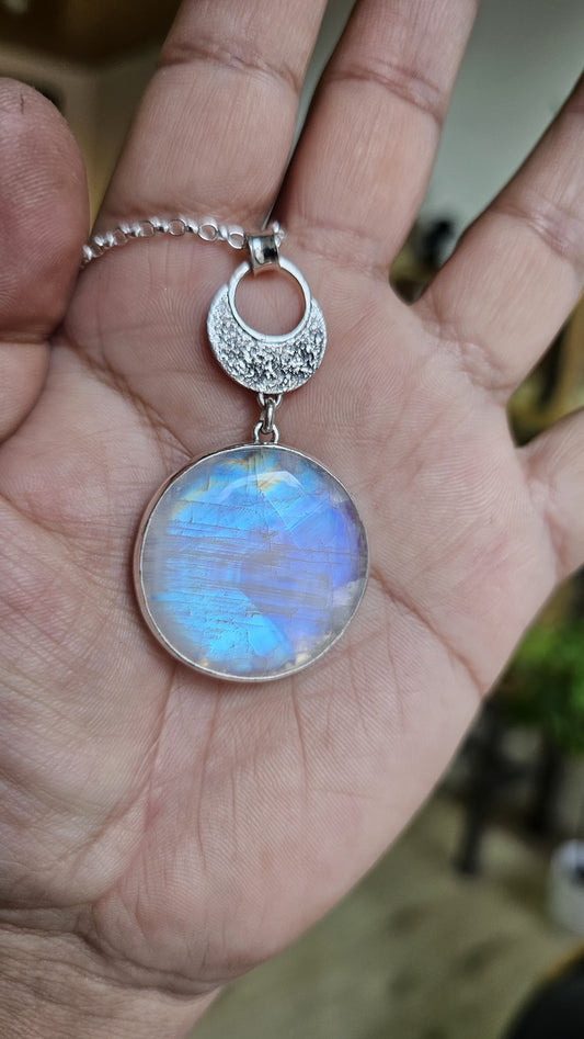 Collier 0069 en argent 925 avec Pierre de Lune et Croissant de Lune Sculpté