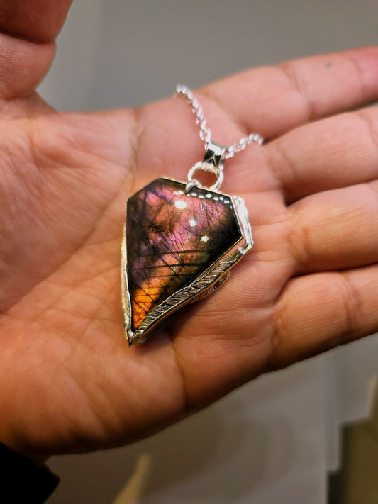 Collier artisanal en argent 925 Pierre labradorite Violette – Pièce Unique !!